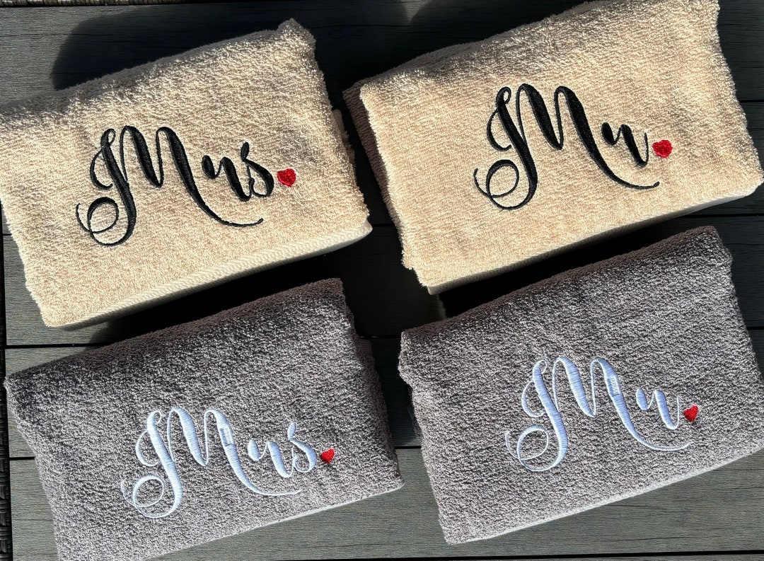 Mr and Mrs Bath Towel Set / Custom Embroidered Towel / Mr and Mrs Towel ...