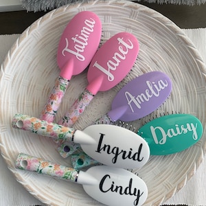 Personalized Hair brush, Custom Hair brush party favor, birthday gift, Christmas gift brush with name