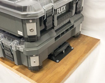 Flex Stack Pack Bottom Latch Mount