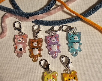 Resin Kitten Crochet Stitch Markers: Silver Lobster Claw Clasp, Set of 7