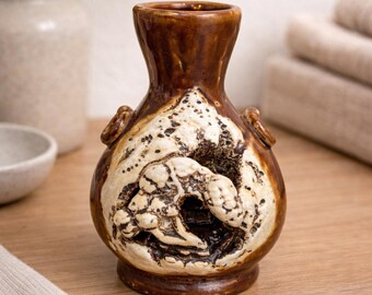 Vintage japanische Banko-Stil Keramik Vase mit geschnitztem Haus-Motiv - 11,5 cm
