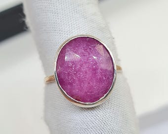 Bague rubis ovale - Bijoux minimalistes en argent sterling faits main