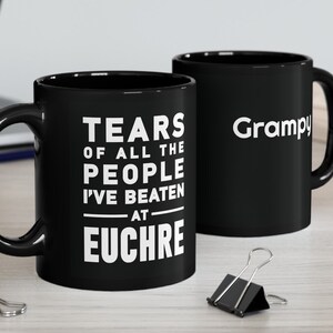 Euchre Trophy Mug, lustiges kundenspezifisches Euchre Geschenk, personalisierte Euchre 11 Unze. Champion Cup, die Tränen aller Leute, die ich beim Euchre Game geschlagen habe