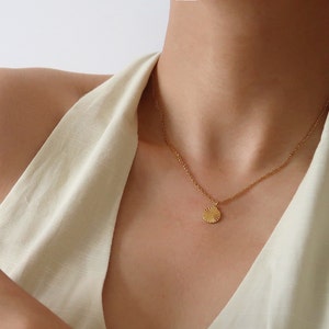 Tiny 18K Gold Filled Drop Necklace, Dainty Teardrop Necklace, Delicate Minimalist Layering Necklace