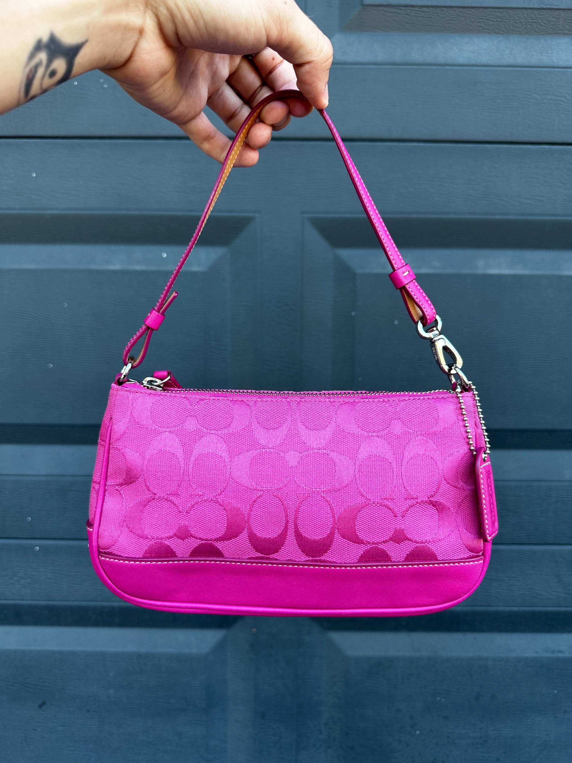 バッグ Coach Signature Demi Leather Pouch Pink COACH® | Upcrafted Demi Pouch In Signature Jacquard