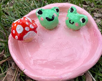 Frog Mushroom Trinket Dish/ Ashtray