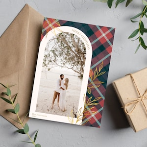 Plaid Classic Christmas Card, Holiday Greeting Card Template, Digital Download, Photo Card