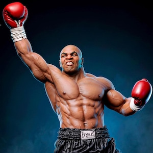 Peut inclure: Une figurine très détaillée d'un boxeur musclé au crâne rasé, portant des gants de boxe rouges et un short noir avec le logo Everlast sur la ceinture. La figurine est représentée avec un bras levé en signe de victoire, montrant une musculature définie.