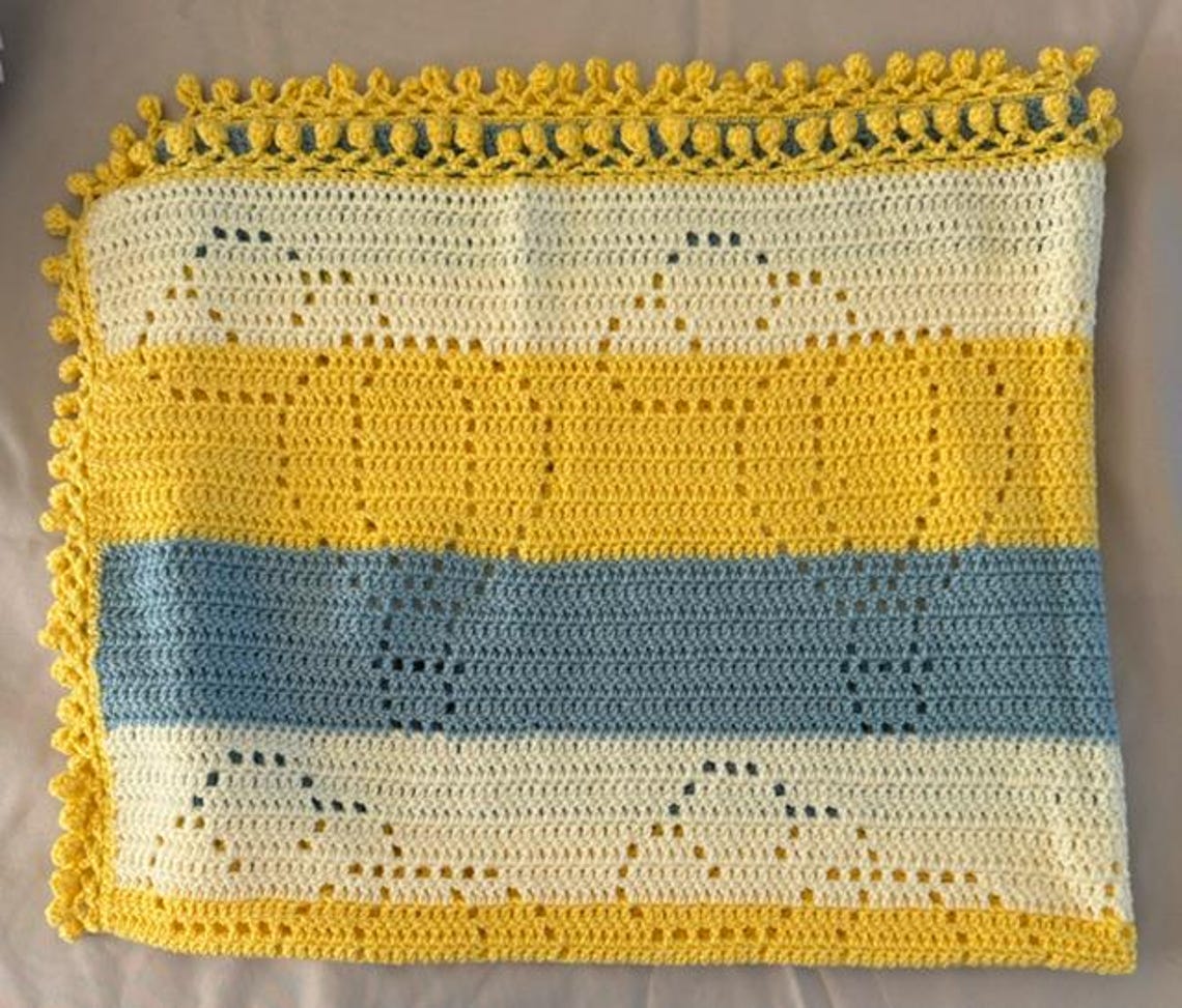 Knit Checkered Hot Air Balloon Blanket