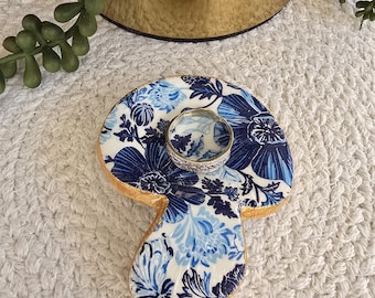 Handmade Mushroom Clay Ring Dish – Gold Edge, Cottage Core Decor