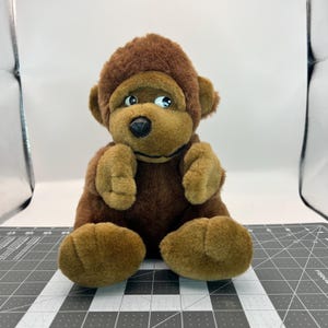 Vintage  Great American Fun Corp Side Eye Ape /Monkey  Plush Animated Toy Non Working