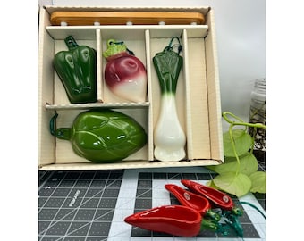 ヴィンテージの計量カップセット - Etsy 日本