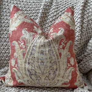 Red Large Scale Damask Pattern Pillow Cover