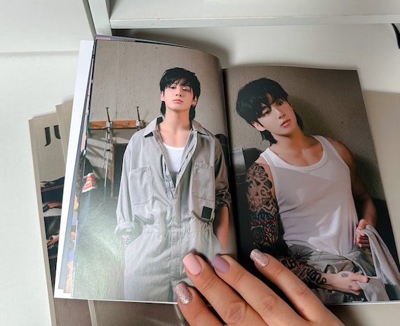 BTS トレカ　CONCEPT PHOTOBOOK  JK BTS MOTS ON:E Concept Photo Book Jungkook Clue ver photo