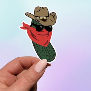 Outlaw Pickle Sticker | Lustiger Essiggurken-Aufkleber | Cowboy-Gurke | Gurke Aufkleber | Laptop Aufkleber | Wasserflasche Aufkleber | Gurke Vinyl Sticker
