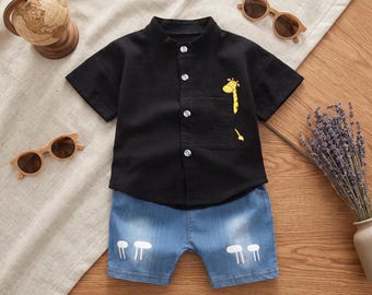 Conjunto de camisa de algodón y pantalones cortos vaqueros con estampado de jirafa para bebé niño – Ropa de juego de verano ideal para regalar