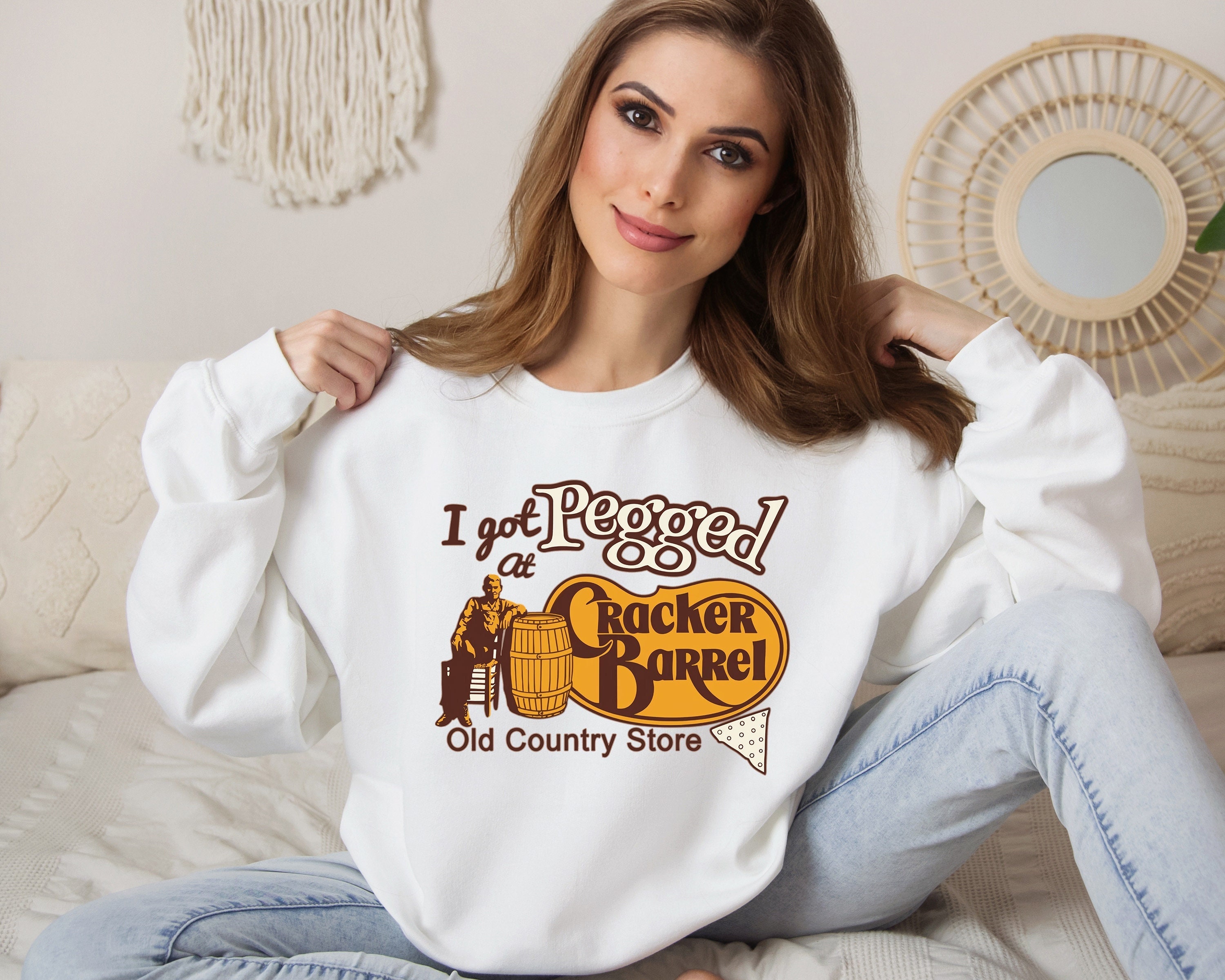 Cracker barrel store sweatshirts hotsell