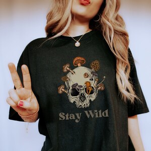 Mushroom Skull Shirt, Stay Wild Cottagecore T-Shirt, Mushroom Lover Gift, Mushroomcore Shirt, Goblincore Cottage Core Graphic Tee