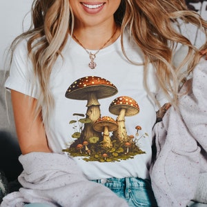 Aesthetic Mushroom Vintage Illustration Shirt, Mushroom Shirt, Botanical Fungi Shirt, Cottagecore Clothing, Nature Lover Forager Tee