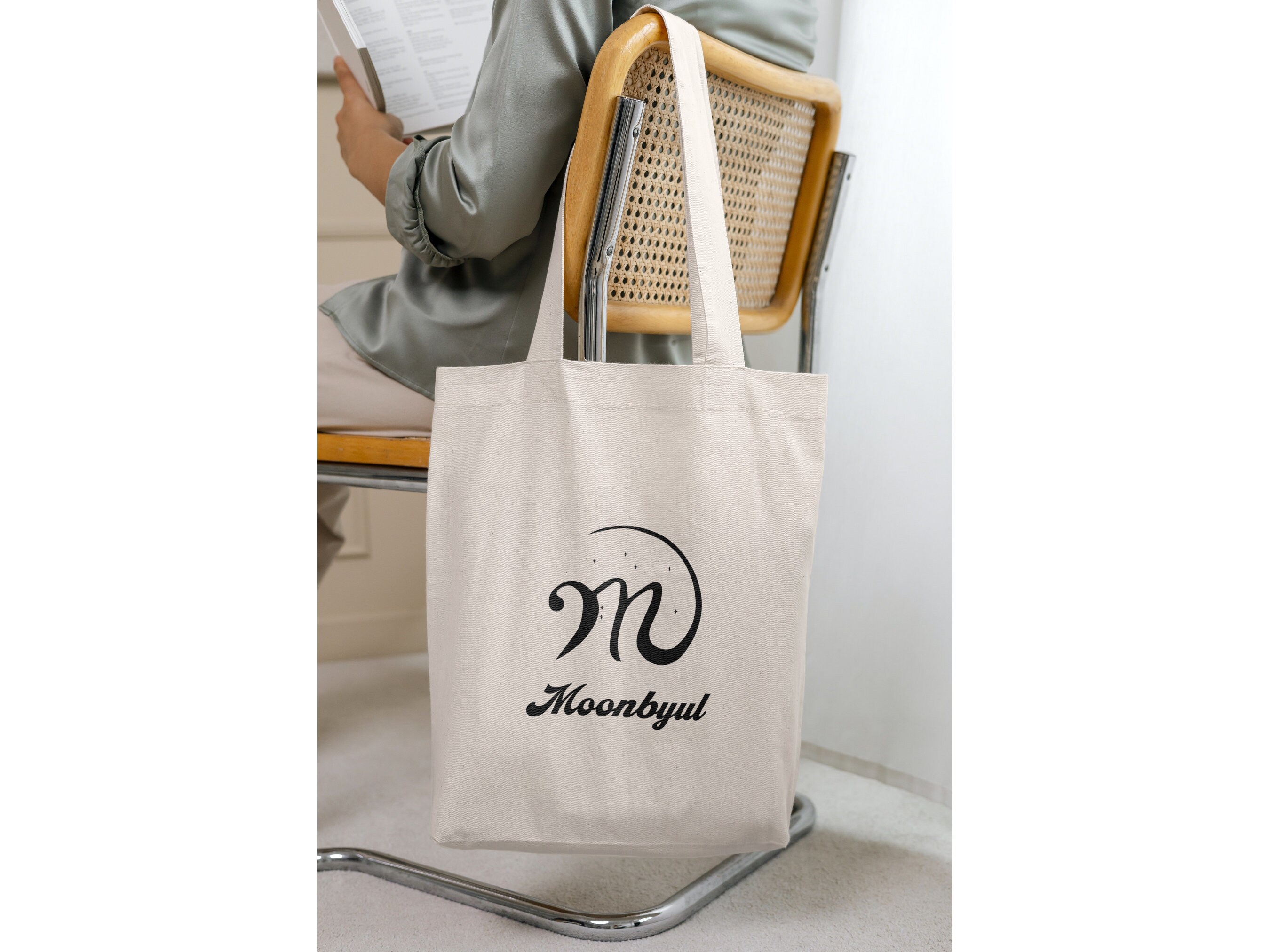 Mamamoo MOOMOO Tie Dye Rainbow Fandom Name | Tote Bag