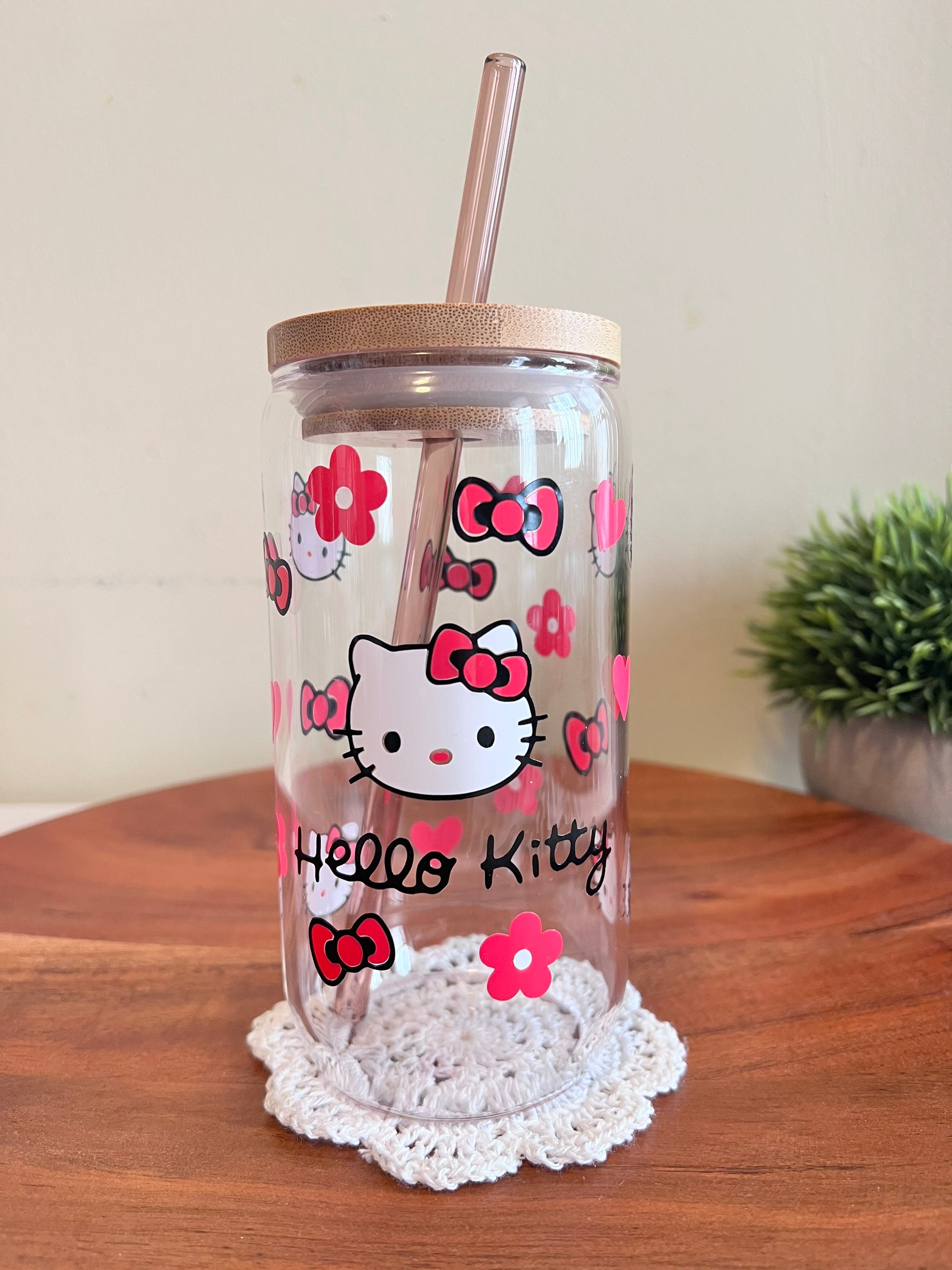 Hello Kitty Christmas Glass Tumbler With Lid And Straw 16 Oz NEW (SET OF 2)