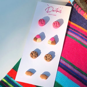 Pan dulce polymer clay earrings, Mini Mexican sweet bread studs, Latino-inspired, Petite concha earrings, Fiesta flatbacks, Marranito studs