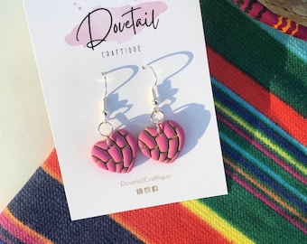 Concha heart earrings, Valentine’s Day concha jewelry, Mexican sweet bread earrings, Latino-inspired, pan dulce earrings, Hispanic heritage