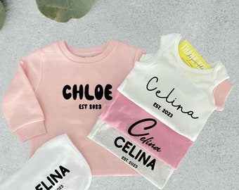 GIFT SET, Personalised baby gift box ,Baby Onesie, Baby Sweatshirt, Name Bib, Custom Babyshower Gift Pack, 3 Bodysuits