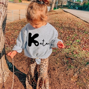 Personalised baby/kids sweatshirt HEART INITIAL NAME image 9