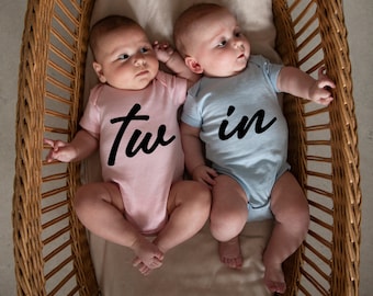 Personalised Twin Baby Bodysuits, Custom 2 Pack Twin Onesies, Matching Twin Outfit, Baby Boy, Baby Girl- CURSIVE TWIN