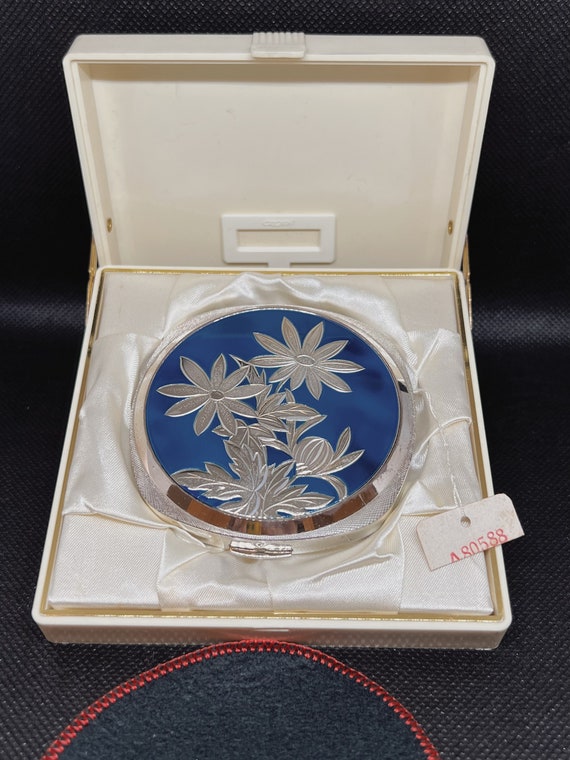 Japan Vintage Blue Compact Powder Mirror with Cel… - image 2