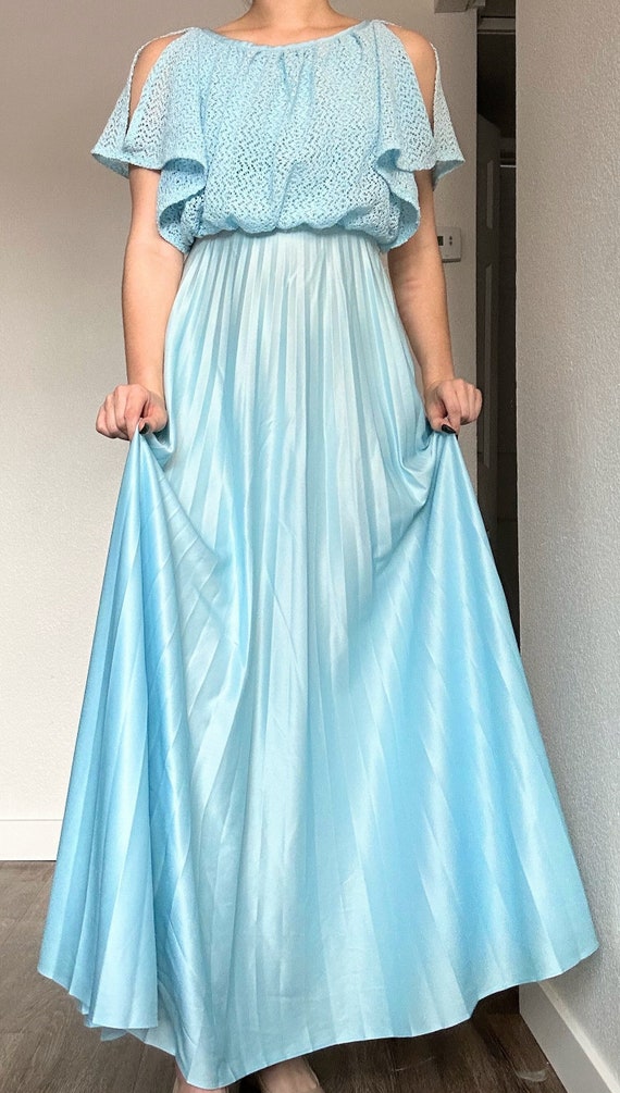 Light Blue Goddess Baby Blue Full Skirt 1980s 80s Ret… Gem