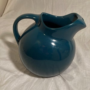 Vintage Hall Pitcher Dark Teal Tilt Ball with Ice Lip Spout 10 Cup