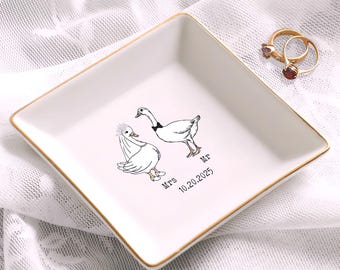 Plato para anillos personalizado de la Sra. y el Sr. Silly Goose, regalo de bodas para pareja, bonito porta anillos para recién casados, regalo de luna de miel y primer aniversario para ella.