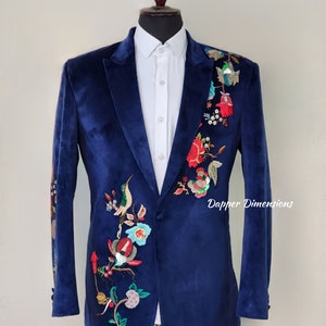 Men 2Pc Blue Velvet Bespoke Birds & Flower Rhinestone Embroidered Tuxedo Country Western Suit Retro Style Prom Party Hippie Designer Outfit