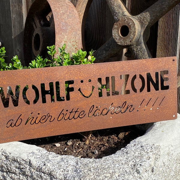 Edelrost Laser Schild Wohlfühlzone - 40 cm Wandtafel Garten Deko Geschenkidee Eingang