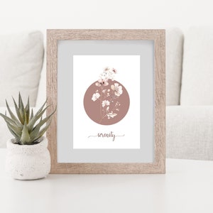 Arte de pared digital imprimible Serenity, póster descargable para decoración del hogar, cita inspiradora de flores silvestres, impresión artística de afirmación positiva