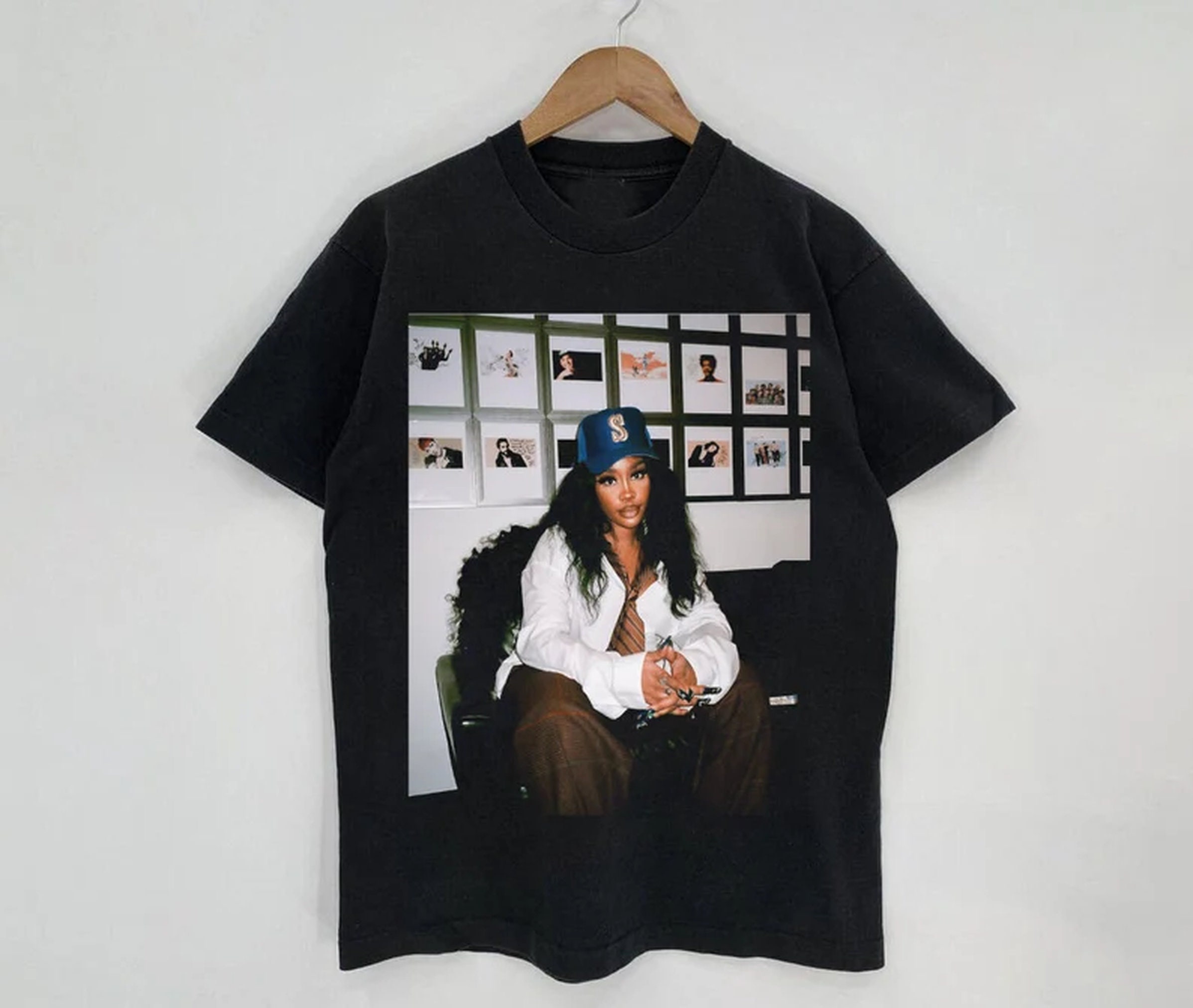 Discover Sza Vintage Shirt, Sza New Bootleg 90s Black T-Shirt, Sza Photoshoot Shirt
