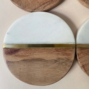 White Marble and Wood Coaster Set of 4, Round Wooden Brass Coasters, Modern Decorative  Coasters, Stone Coasters, Housewarming Gift