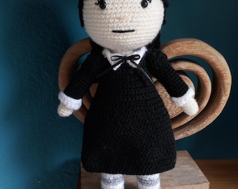 Muñeca Addams del miércoles