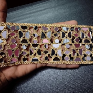 Beautiful  Gold Scalloped Cutwork Mirror Trim, Borde Espejo, Indian Lace Trim, Border for Waist Belt, Chokers, DIY Sewing, Decoration