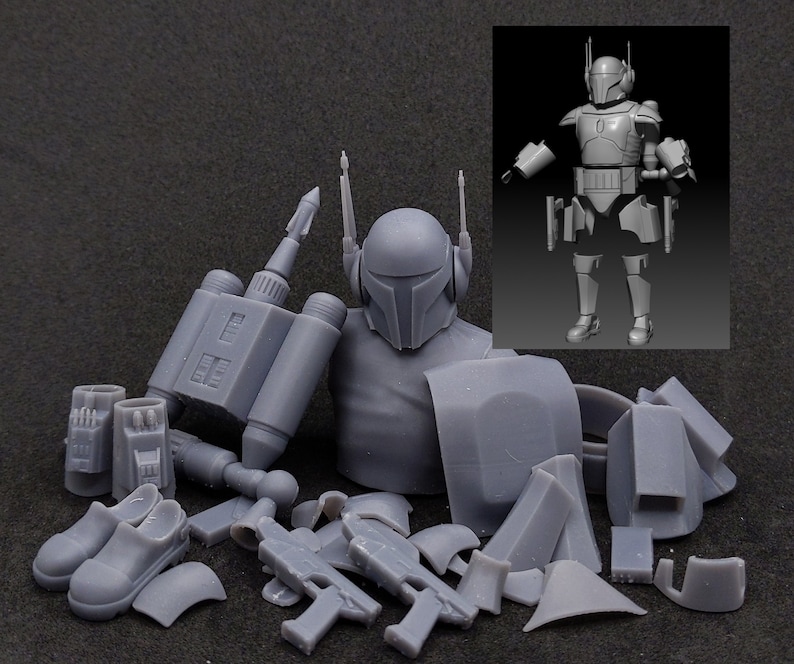 Puede incluir: Un conjunto de piezas de figura de acci&oacute;n de pl&aacute;stico gris para un personaje mandaloriano. El conjunto incluye un casco, torso, brazos, piernas y armas. Las piezas est&aacute;n sin montar y listas para ser pintadas.