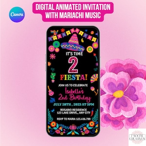 Op de afbeelding: Een digitale uitnodiging voor een 2e verjaardagsfeest met een fiesta-thema. De uitnodiging heeft een zwarte achtergrond met kleurrijke decoraties, waaronder een sombrero, bloemen en een gitaar. De tekst op de uitnodiging luidt: "It's Time 2 Fiesta! Join us to celebrate Isabella's 2nd Birthday. July 28th, 2023 at 5pm. Rosario Residence, 123 Lake Drive, Any City. RSVP to Maria 123.456.789."