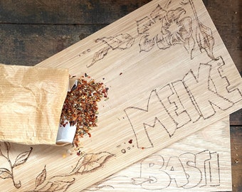 Personalized wooden board / grill board, aromatic wood, pyrography