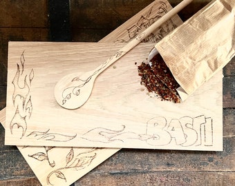Personalized wooden board / grill board, aromatic wood, pyrography