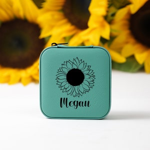 Personalized Jewelry Box, Bridesmaid Gift, Valentines Day Gifts, Leather Jewelry Travel Case, Personalized Jewelry Box Travel, Birthday Gift