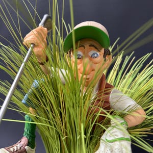 Guillermo Forchino The Golfer in The Rough Sculpture Original 18 Inches - 46 CM I Collectible Product I Luxury Design I Golfer Gift Decor
