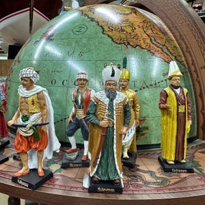 Ottoman Sultan and Soldiers Collectible Toy Lead Pewter Soldiers