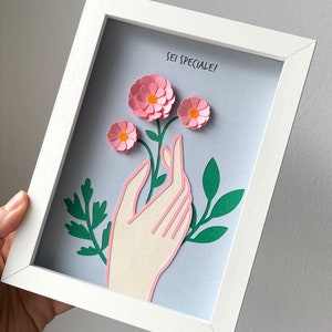 Quadro in carta 3D con frase personalizzabile - Mano con fiori