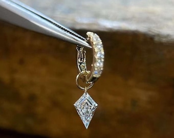 18K Gold Kite Diamond Earring Charm: Au750 Floating Design